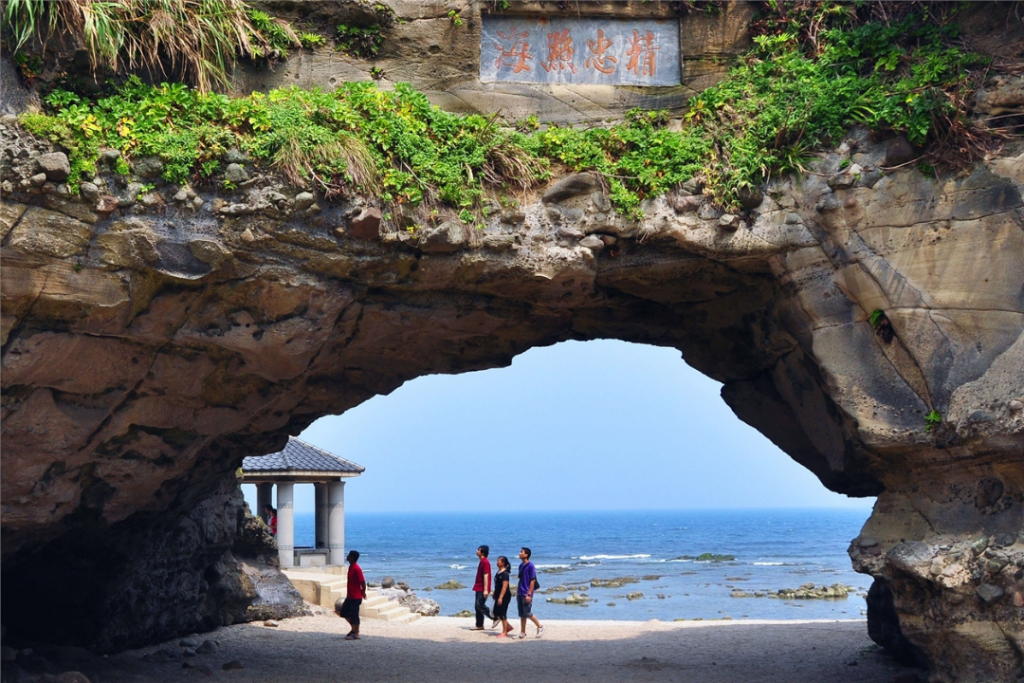 ถ้ำสือเหมิน (Shimen Cave)