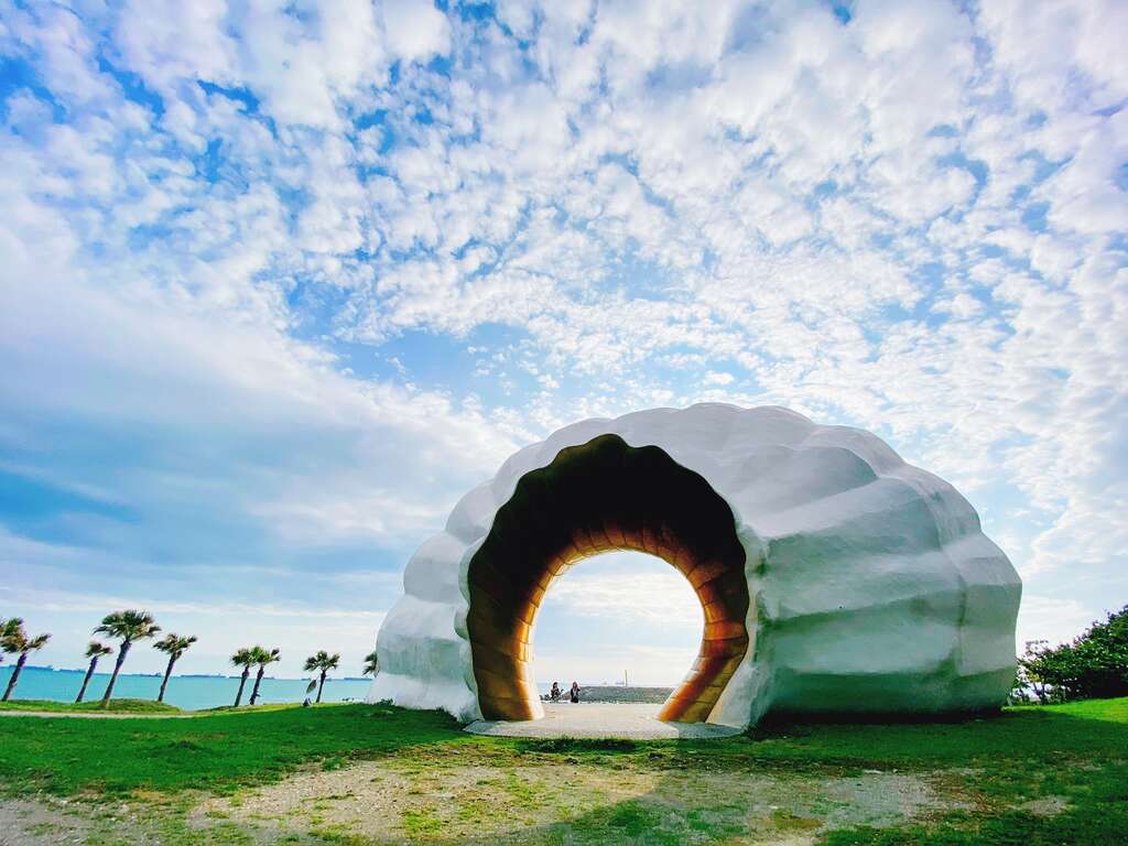 หอยมุกทองคำ